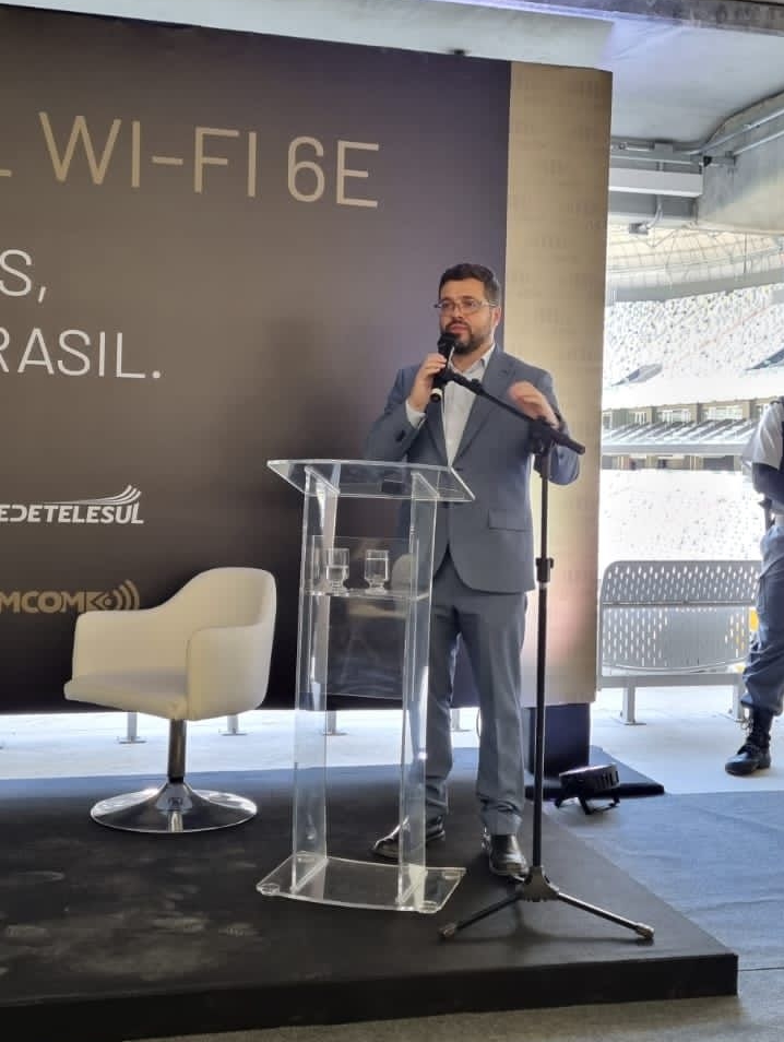 Superintendente da Anatel participa de teste do Wi Fi 6E Agência