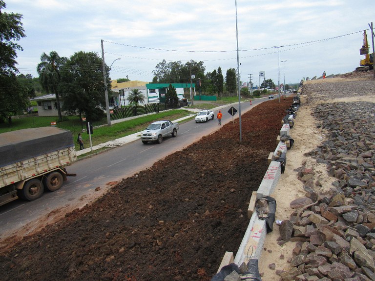 Dnit Rs Faz Bloqueios No Tr Nsito Para Execu O Das Obras Da Travessia