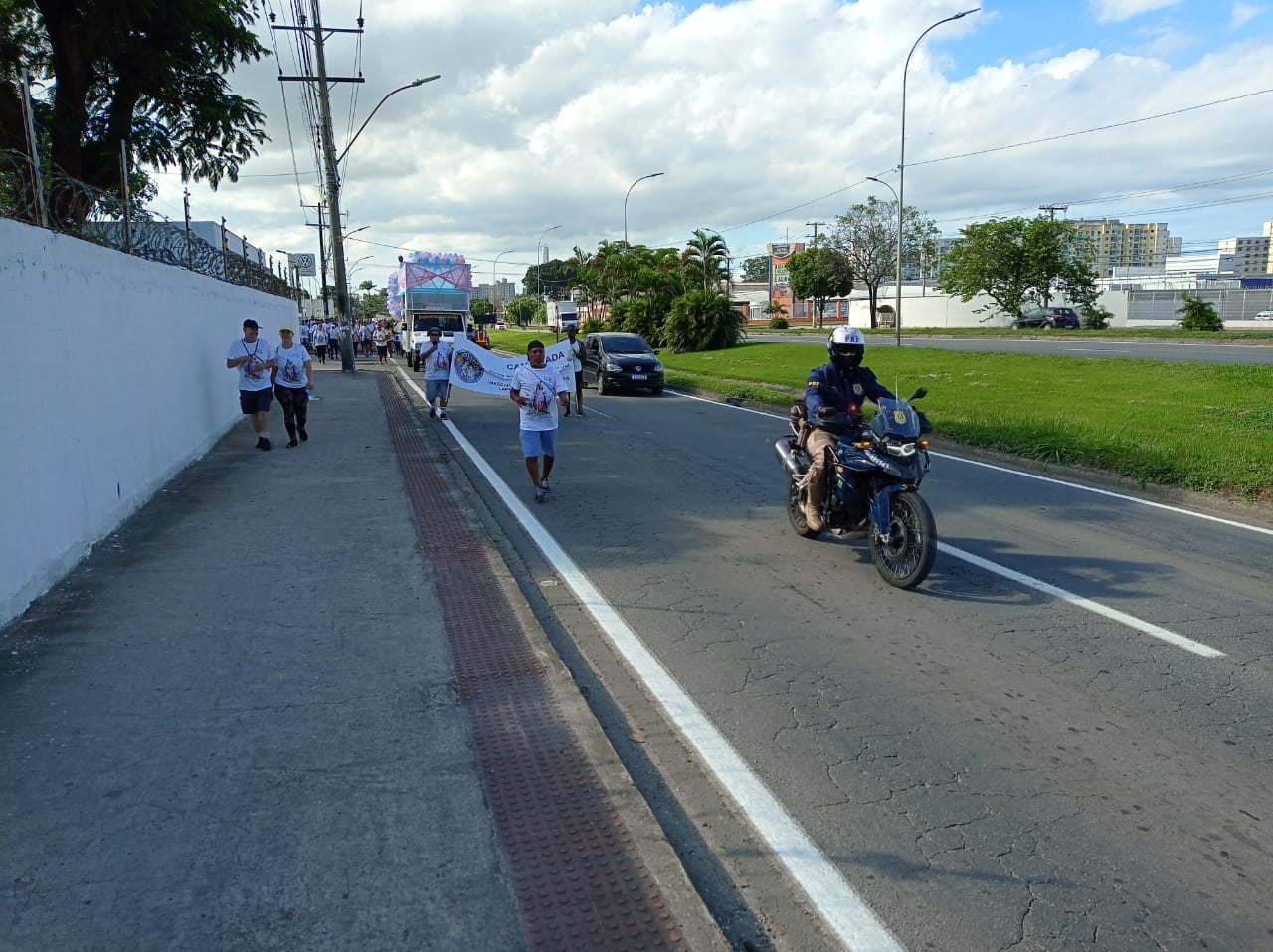 Prf Escolta Romeiros E Orienta Motoristas Durante Romaria Dos Homens