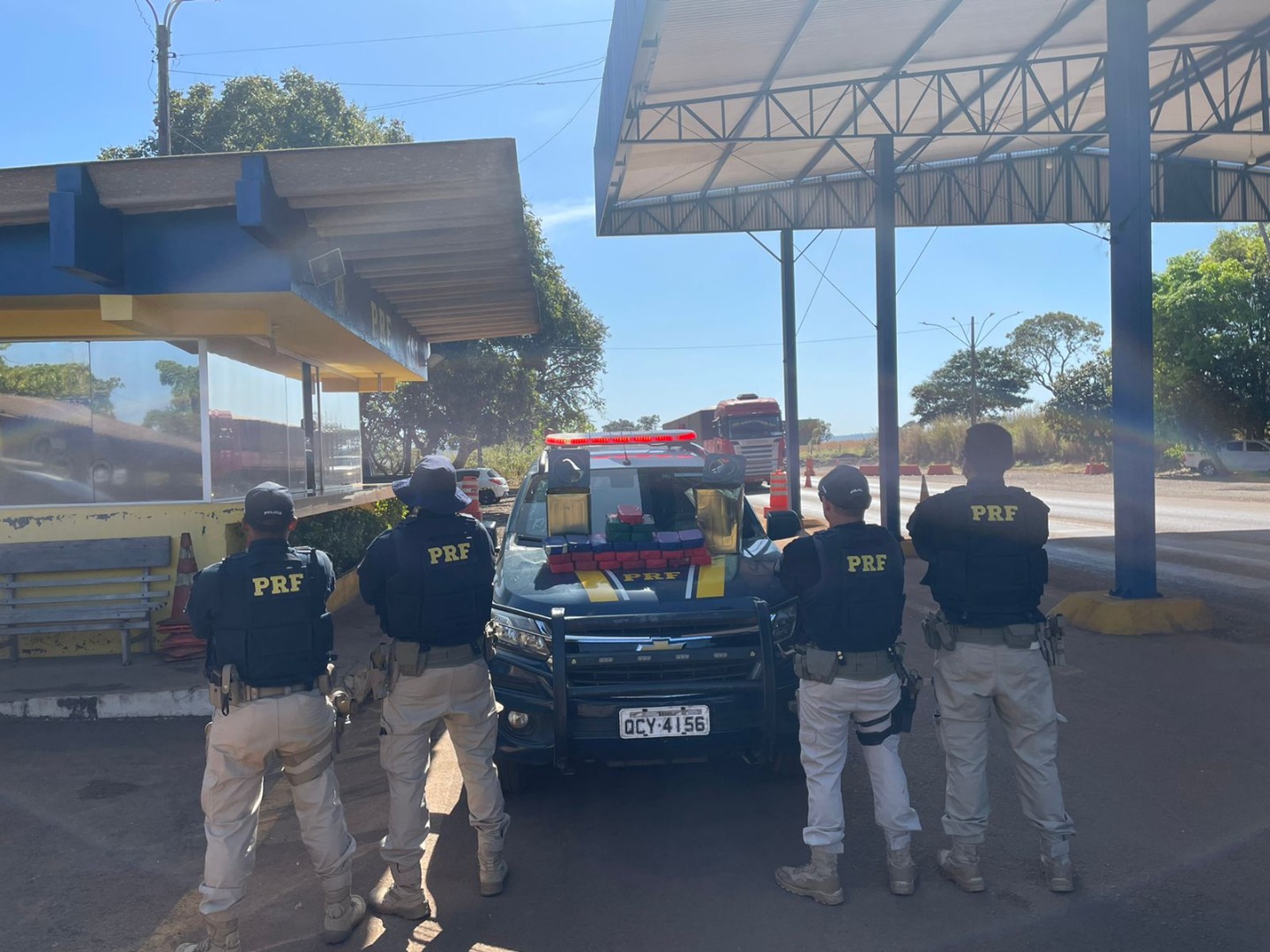 Em Abordagens Diferentes PRF Em Mato Grosso Apreende Drogas Em Tanque