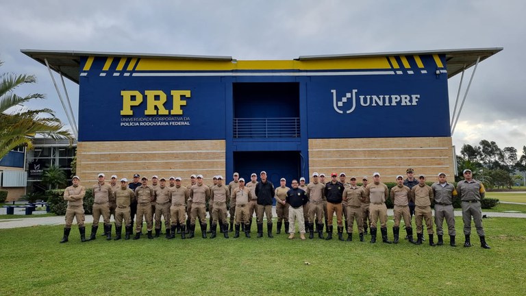 UNIPRF recebe visita de policiais militares rodoviários Polícia