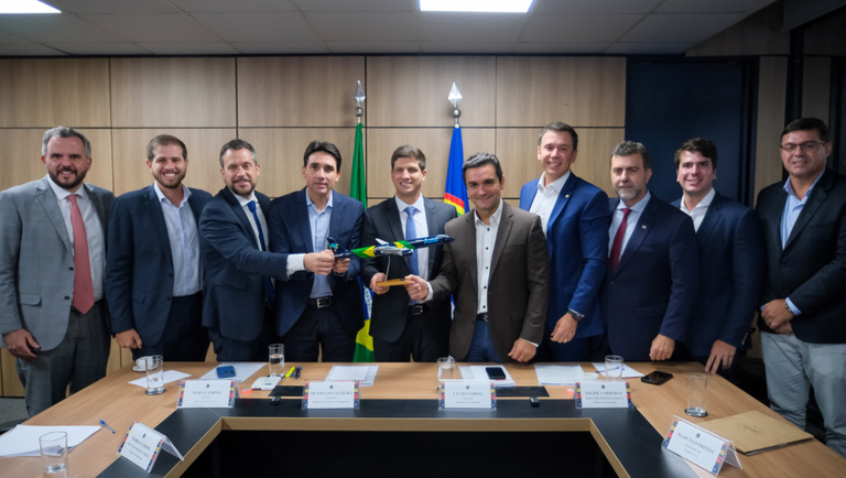 Ministérios do Turismo de Portos e Aeroportos e a Azul anunciam início