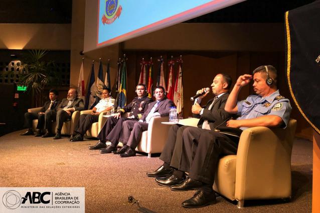 ABC participa de Seminário Internacional de Polícia Comunitária.JPEG