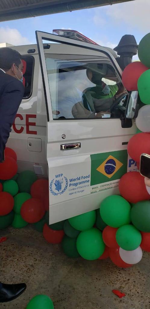 doação de ambulância  Suriname 2.JPEG