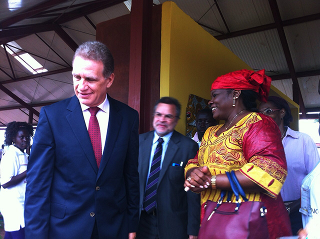 Inauguração do Centro Educacional Amizade São Paulo – Guiné-Bissau.JPEG