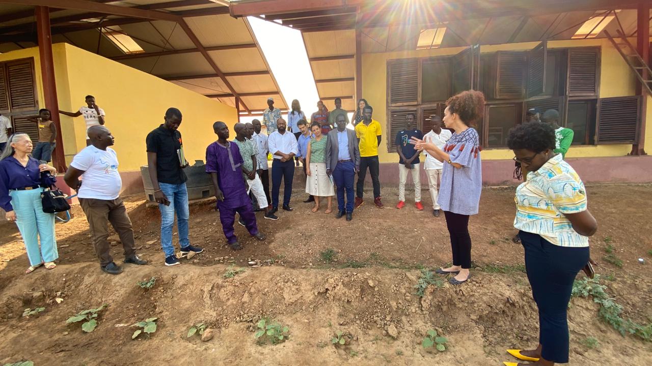 Ministro da Educação da Guiné-Bissau visita projeto de cooperação brasileiro 3.JPEG