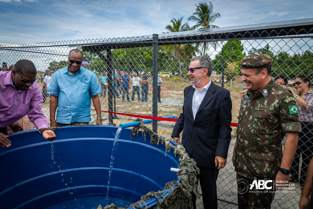 Poços artesianos combaterão seca na fronteira do Brasil com a Guiana 19 - Copia.JPEG