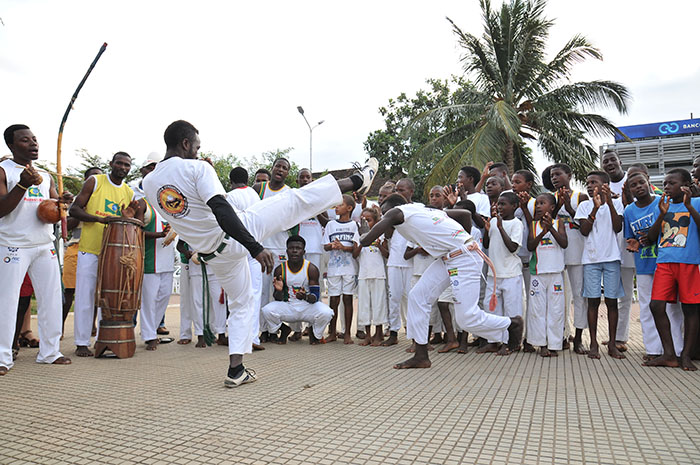 Projeto Capoeira Formação em Esporte e Cidadania 3.JPEG