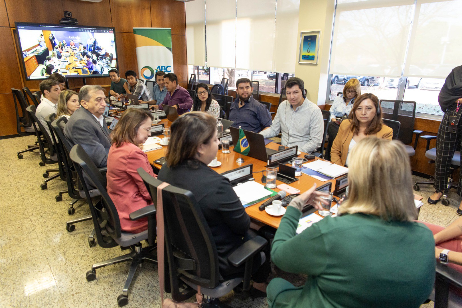 oficina-final-do-projeto-fortalecimento-da-rede-hidrolgica-implementao-de-uma-sala-de-situao-e-capacitao-tcnica-para-a-gesto-integrada-dos-recursos-hdricos-no-equador_53116234025_o - Copia.jpg