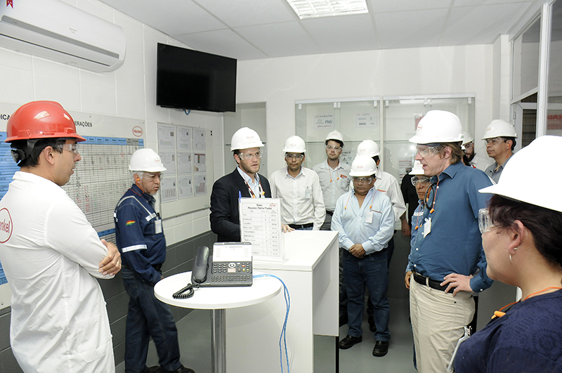 Técnicos bolivianos visitam empresas do setor energético em São Paulo 6.JPEG