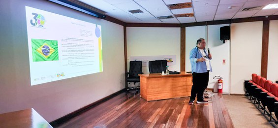 Palestra da AEB durante a VII Reunião Anual da Sociedade Brasileira de Astrobiologia 