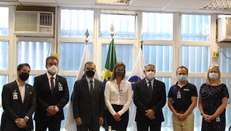 Participantes do Workshop sobre Agricultura Espacial se reúnem para foto em frente a Embrapa Territorial, em Campinas/SP. 