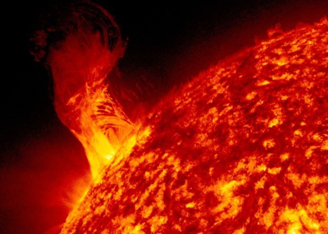 erupcao-solar-vista-em-31-de-dezembro-de-2012-pelo-sdo-1360614939911_956x500.jpg