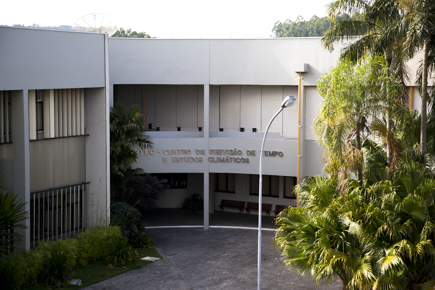 Centro de Previsão de Tempo e Estudos Climáticos - CPTEC/INPE