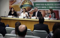 Kátia Abreu: O mundo quer alimentos brasileiros