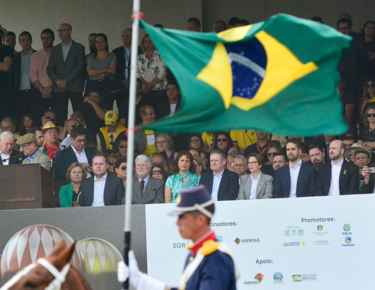 Tereza Cristina participa do Desfile dos Campeões na Expointer 2019, em Esteio (RS)