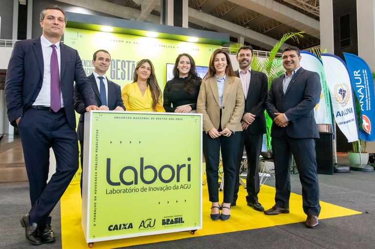 Equipe do Labori. Divulgação.