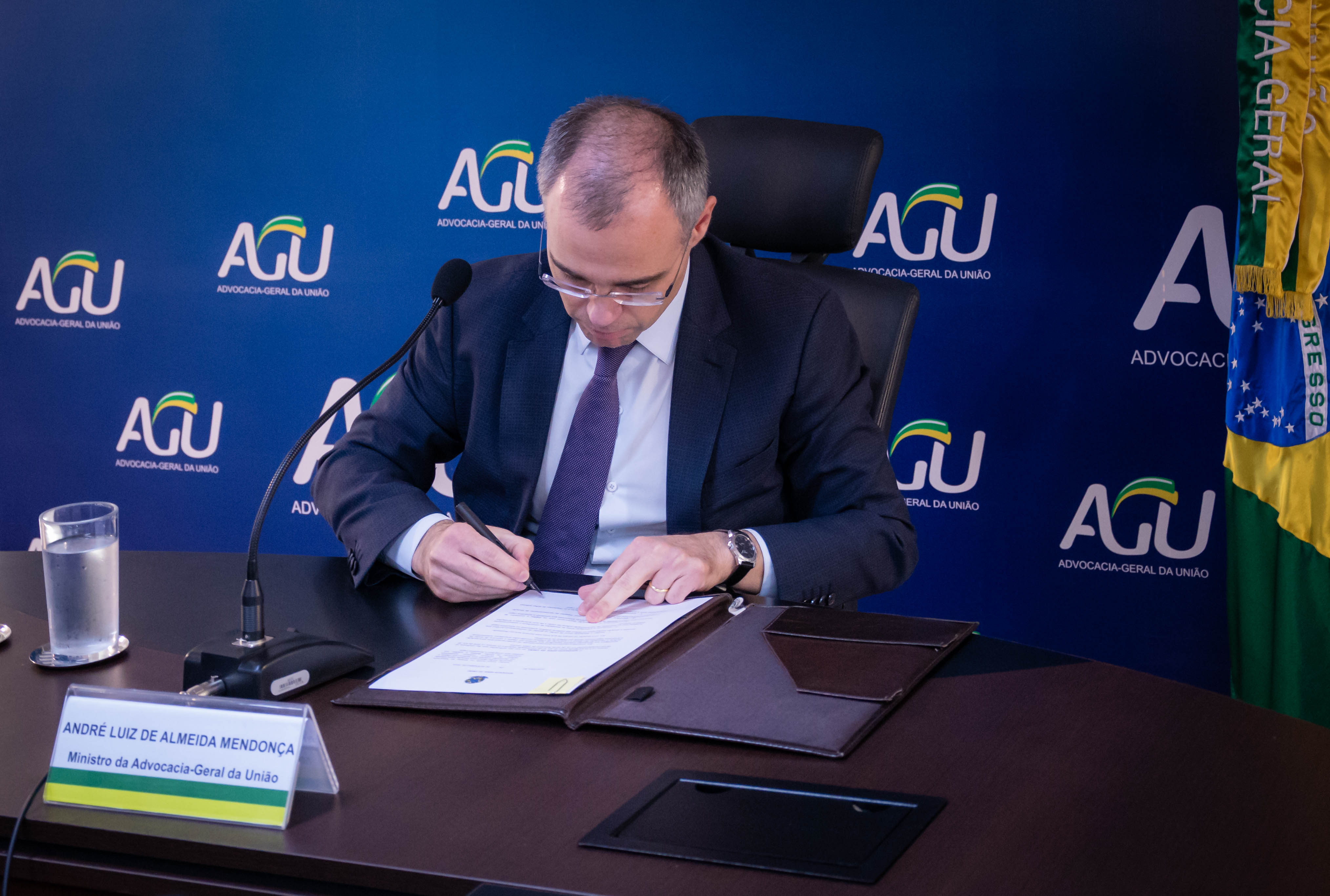 Programa Da AGU Na TV Destaca Criação De Força-tarefa Contra O ...