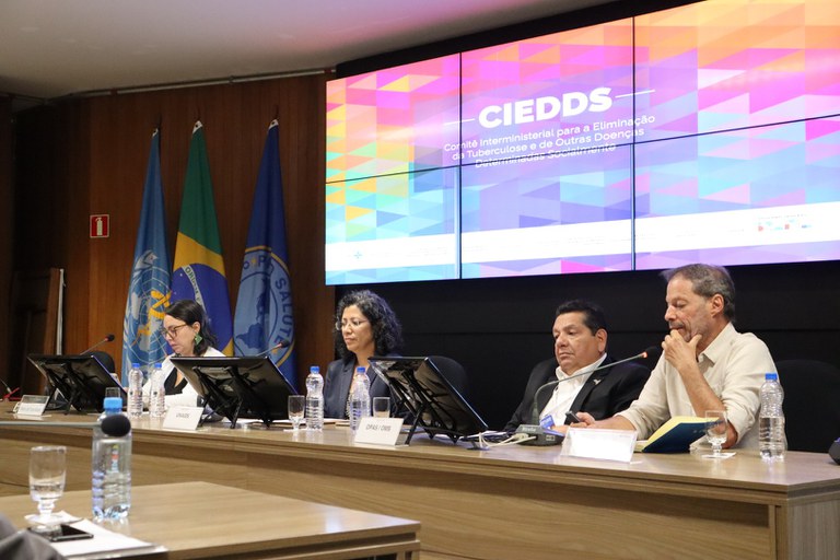 26.10.23 - Resposta intersetorial aos determinantes sociais da saúde é destacada em reunião de GT Ampliado do Unaids.JPG