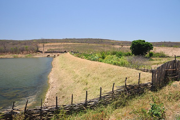 Açude entre Campos Sales e Antonina do Norte (CE)