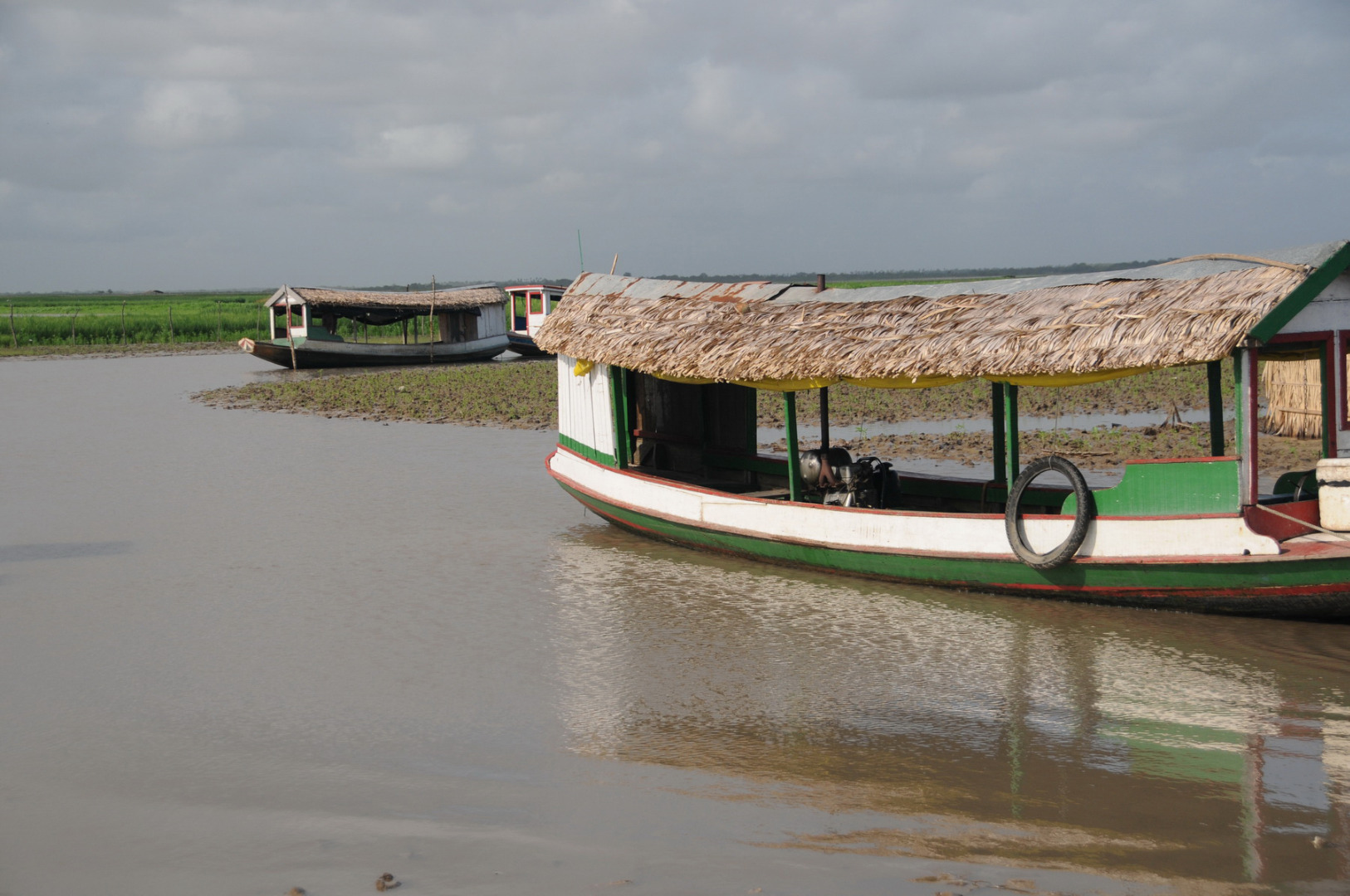 ANOC_141 D-MA0864- Barcos no lago Cajari - Viana - MA - Zig Koch  copiar.jpg