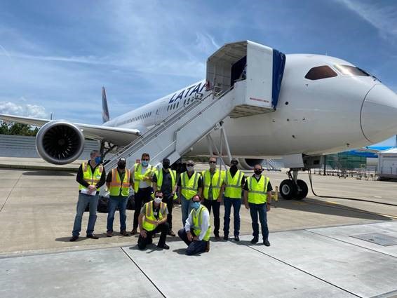 LATAM Brazil Takes Its First Boeing 787 Dreamliner