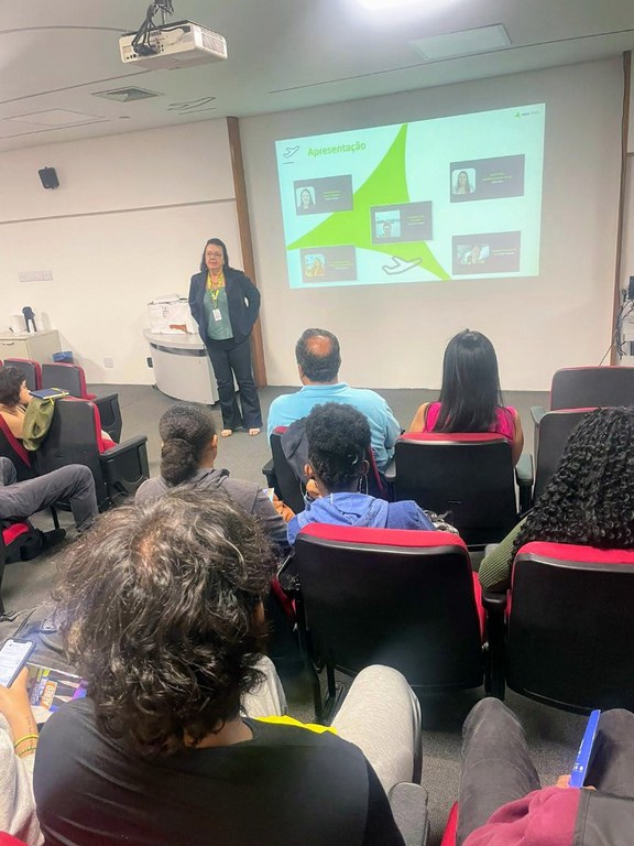 Estudantes vivenciam experiência no Aeroporto de Congonhas (SP)