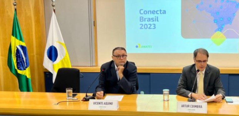 Mesa de abertura do Conecta Brasil 2023