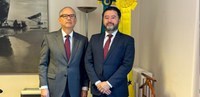 Conselheiro diretor Alexandre Freire visita Embaixada do Brasil em Roma