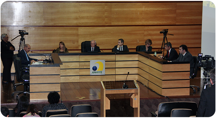 Foto da reunião do Conselho Diretor da Anatel