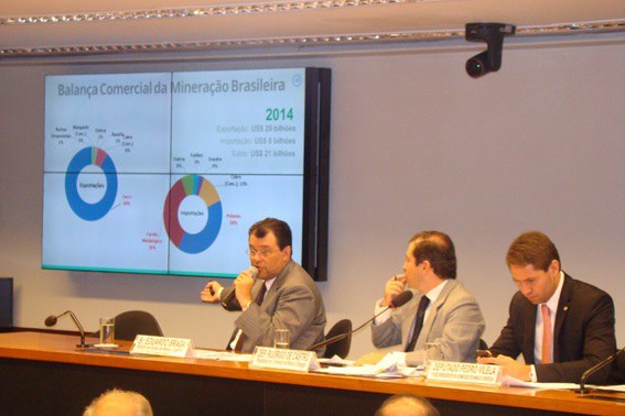 Ministro Eduardo Braga diz estar aberto para discutir a proposta do Novo Marco Regulatório da Mineração 