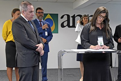 Assinatura dos contratos da 16ª Rodada e 1º Ciclo da Oferta Permanente