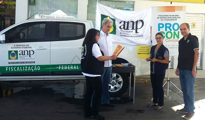 ANP realiza campanha do dia do consumidor em Canoas - RS