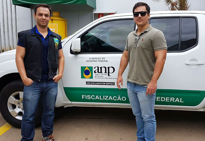 ANP realiza campanha do dia do consumidor em Varginha - MG