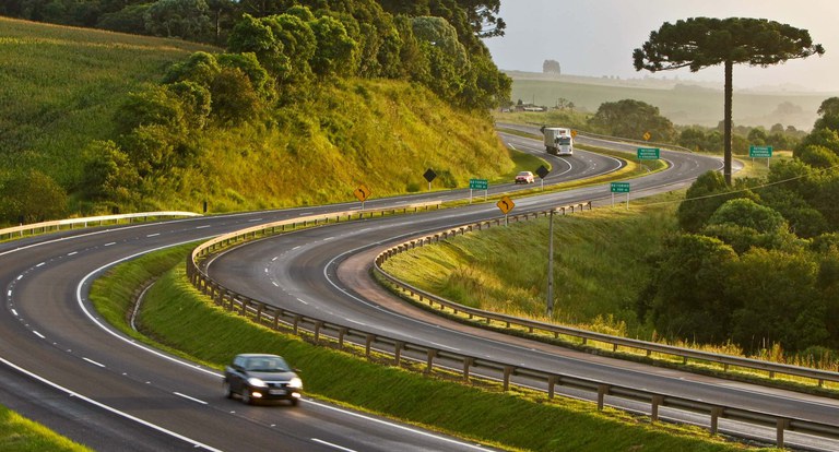 Autopista Fluminense2.jpg