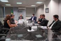 ANTT recebe investidores do Grupo Egis