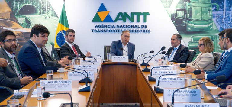 ANTT e MJ reforçam parceria para compartilhamento de dados e combate ao crime no transporte terrestre