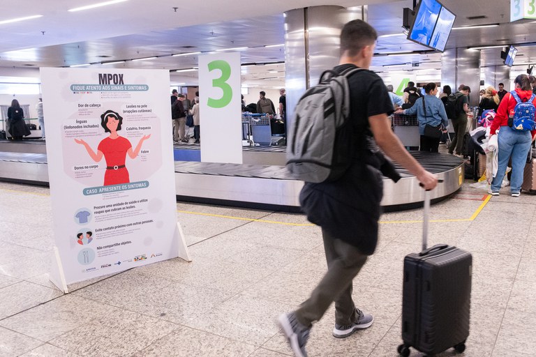 Campanha Mpox aeroporto de Brasília