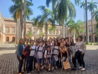 Alunos da rede municipal visitam o Arquivo Nacional