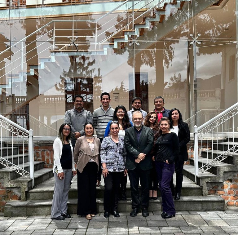 Presidente da FBN com equipe da Biblioteca Nacional do Equador Eugenio Espejo