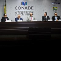 CAPES sedia conferência pela alfabetização