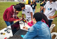 Competição de drones premia professores e alunos do ensino médio