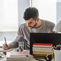 Pesquisadores recebem com satisfação prorrogação das bolsas