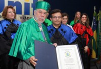 Universidade Tiradentes concede Honoris Causa a presidente da Capes