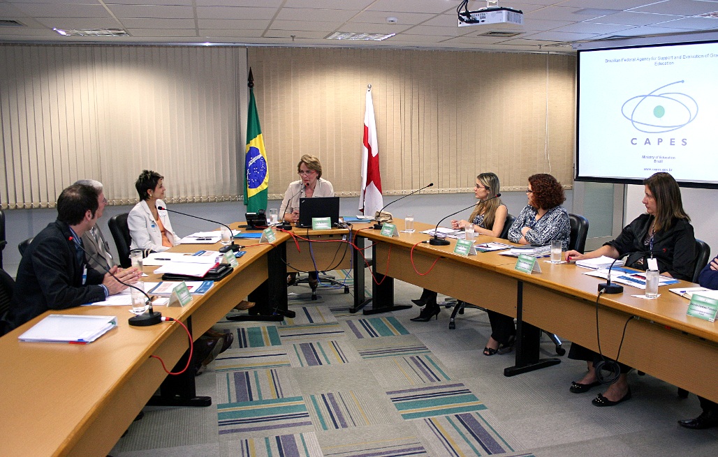 18.05.11.ReuniaoDRInglaterra.001