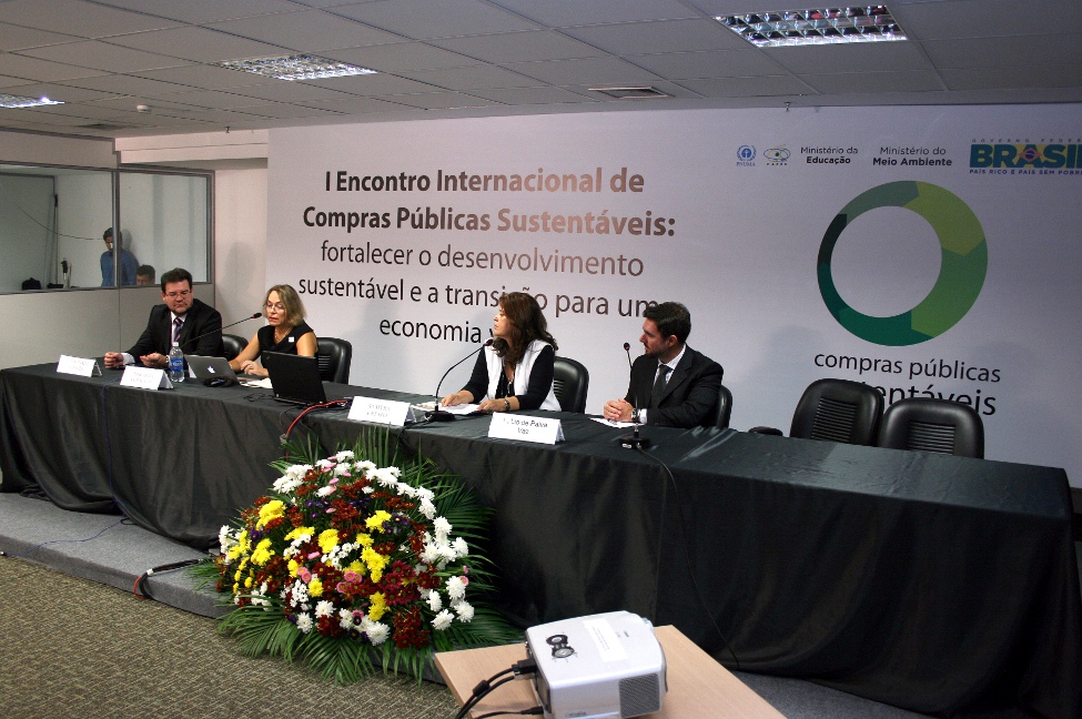 26.04.12.1SemInternComprasPublicasSustentaveis-GF-109