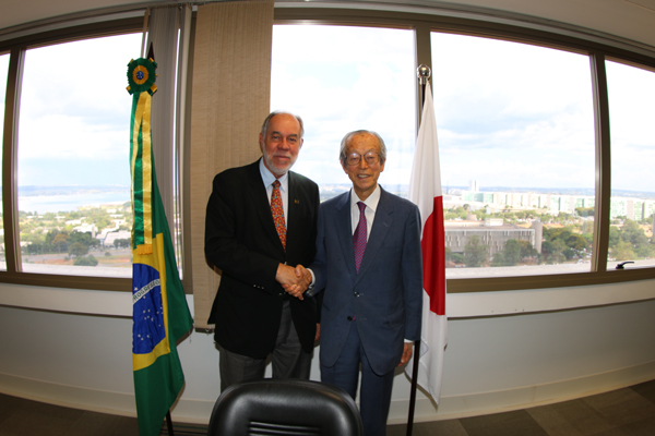 2712015-jg-ministro-japao-3931