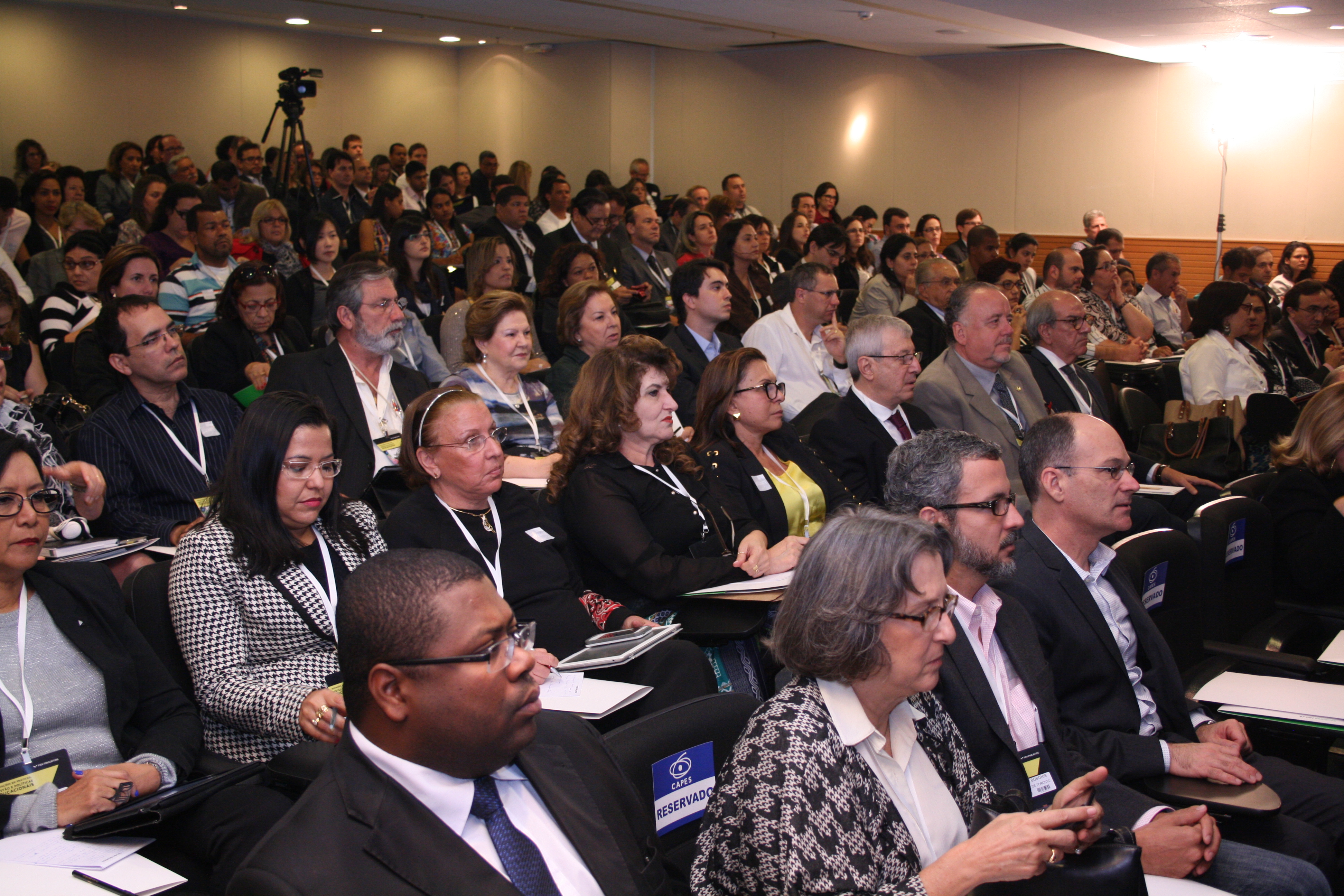 Evento reuniu autoridades e especialistas nacionais e internacionais (Foto: Guilherme Feijó – CCS/Capes)