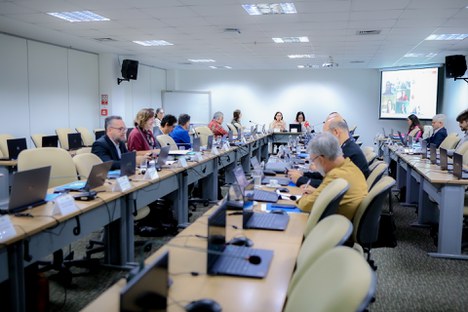 Imagem: CTC-EB debateu Parfor e Plano Nacional de Pós-Graduação (Ester Cruz - CGCOM/CAPES)