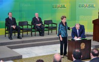 Ministro da Educação toma posse em Brasília